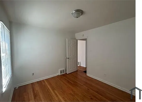 8045 Busiek Ave — Photo 8
