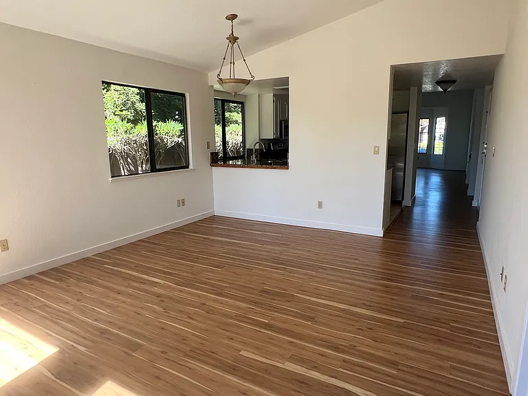 2200 Forsythia Way — Photo 8