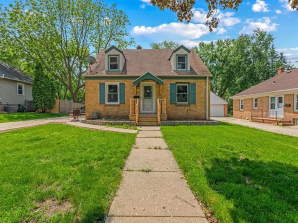 1135 Dopp STREET, Waukesha, WI 53188