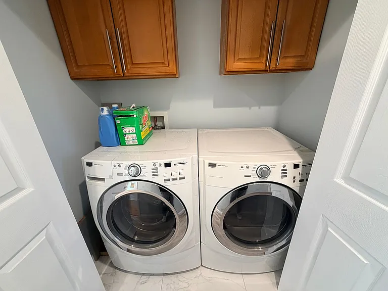 946 Hohener Ave — Photo 15
