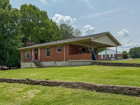 2010 Hillcrest St, Fayetteville, TN 37334