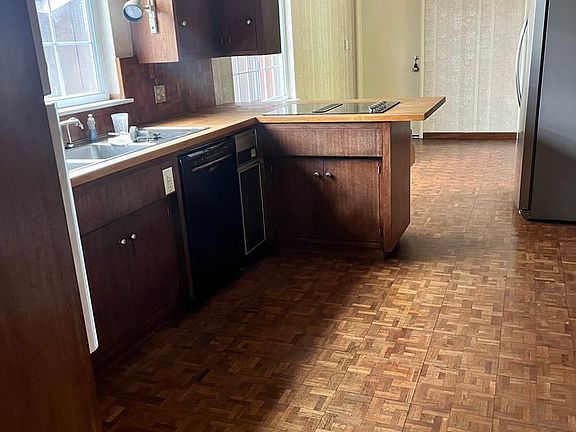2nd image of 3140 Harpers Ferry Dr