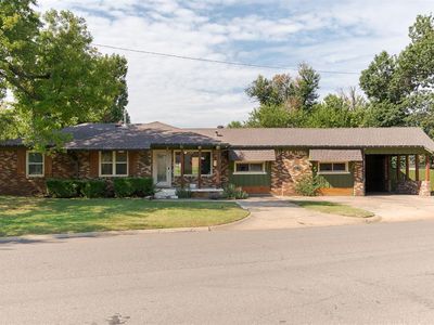 9203 Nichols Rd, Oklahoma City, OK, 73120