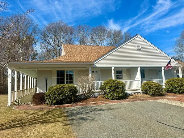 16 Trotting Ln #3A, East Falmouth, MA 02536
