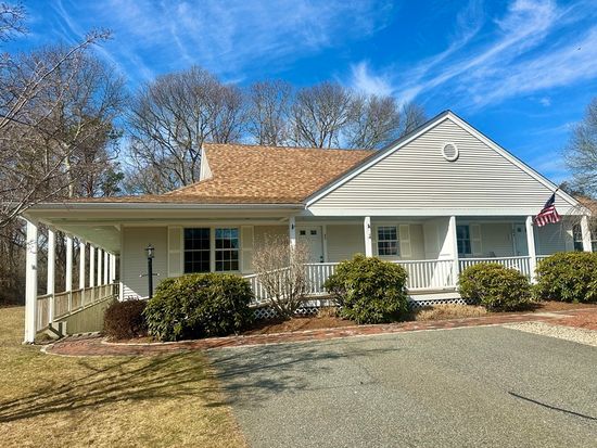 16 Trotting Ln #3A, East Falmouth, MA 02536