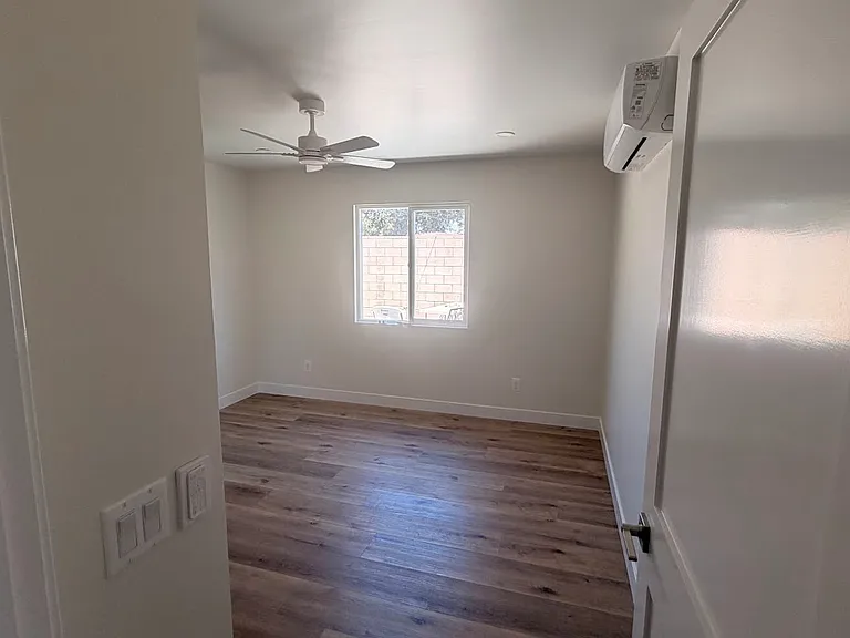 2036 N Primrose Way — Photo 8