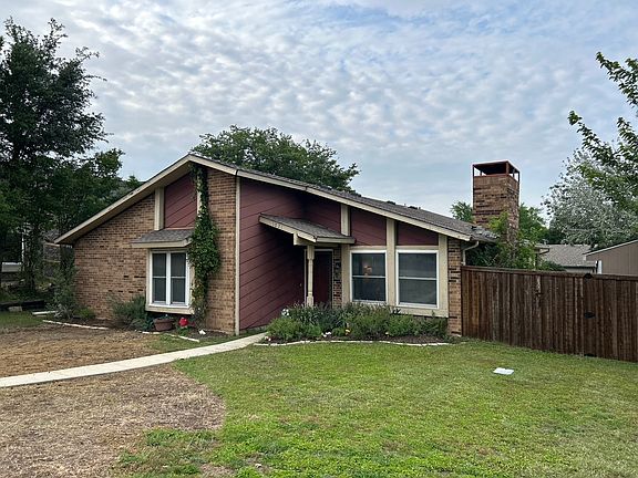 2nd image of 1021 E Peters Colony Rd