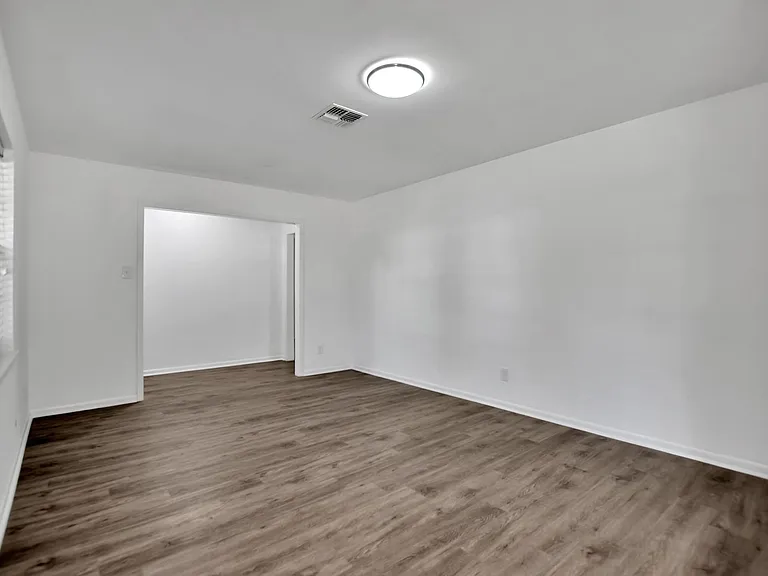10513 Moorberry Ln — Photo 8