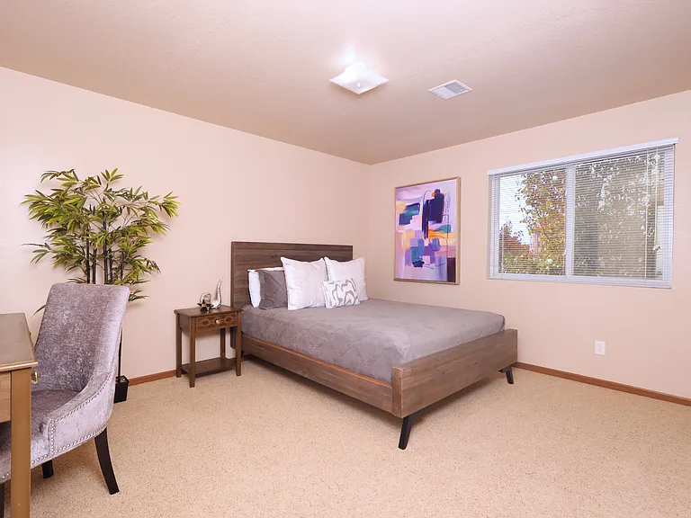 Stone Pointe — Photo 10