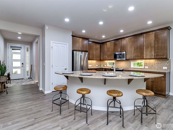 5th image of 18821 146th Street E