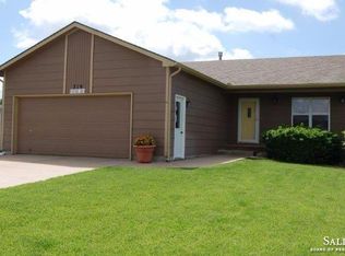 719 Oxford Dr, McPherson, KS 67460