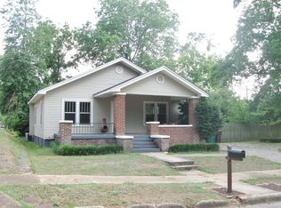 407 River Bluff Dr, Sheffield, AL 35660