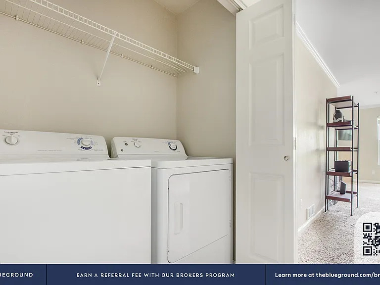 Washer/Dryer in Apartment