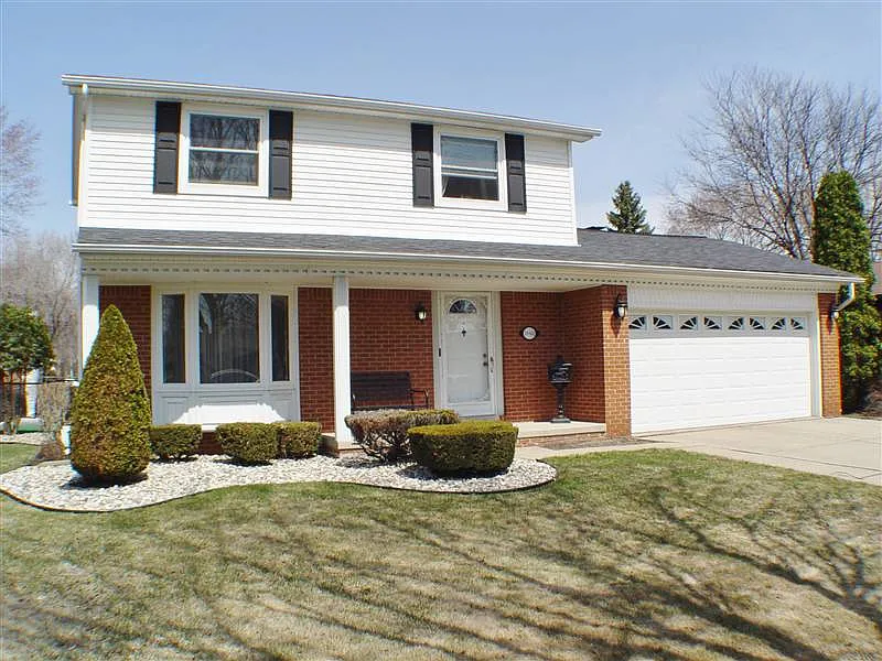 39382 Donald St photo 1