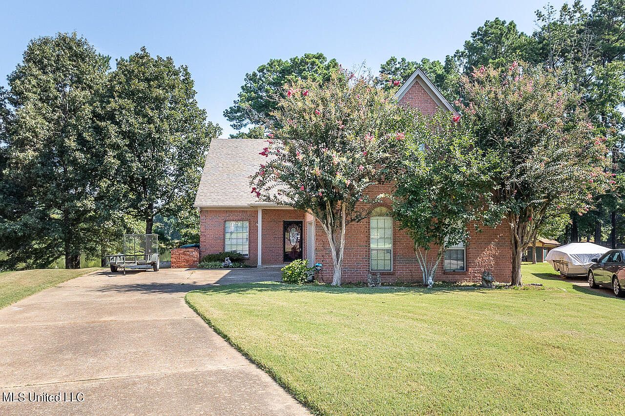 4392 Shiney Point Cv, Southaven, MS 38672 MLS 4056872 Zillow