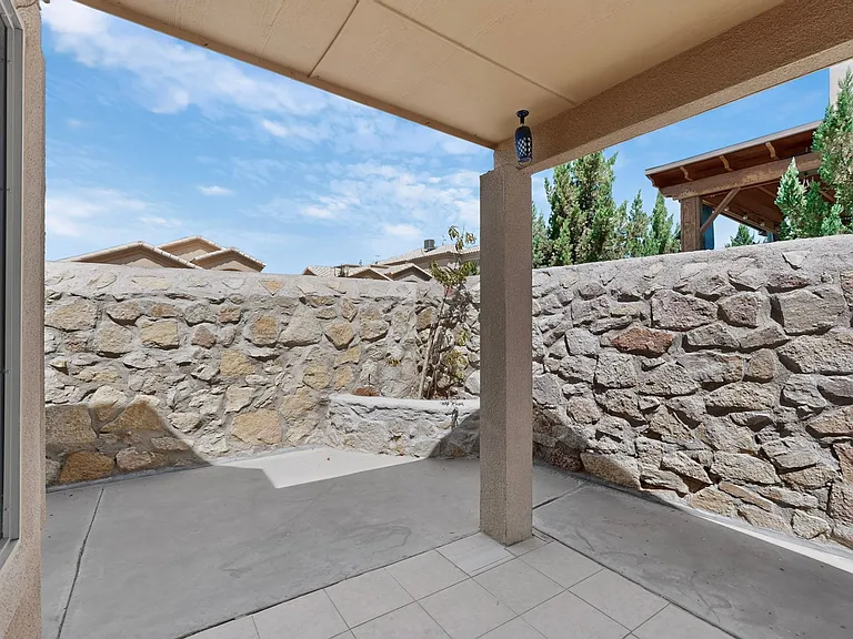 11583 Saint Martin Way — Photo 38