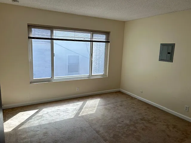 2604 O St #4 — Photo 11