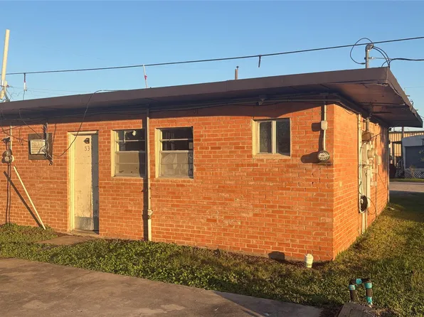 2001 N Brazosport Blvd, Freeport, TX 77541