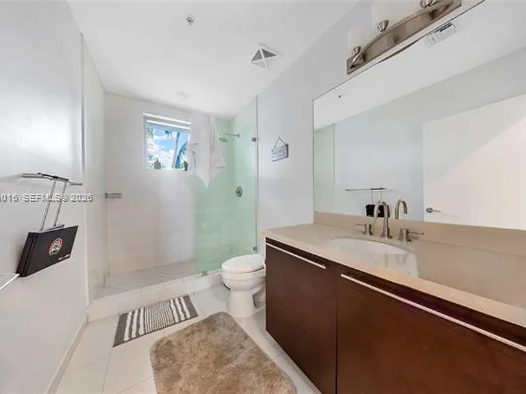 7928 East Dr #305 — Photo 20