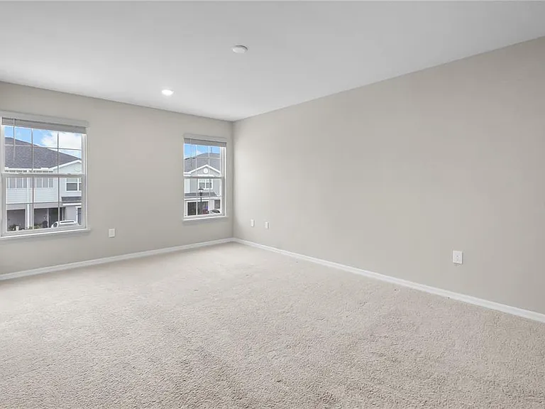2726 Idyll Lakes Cir — Photo 10