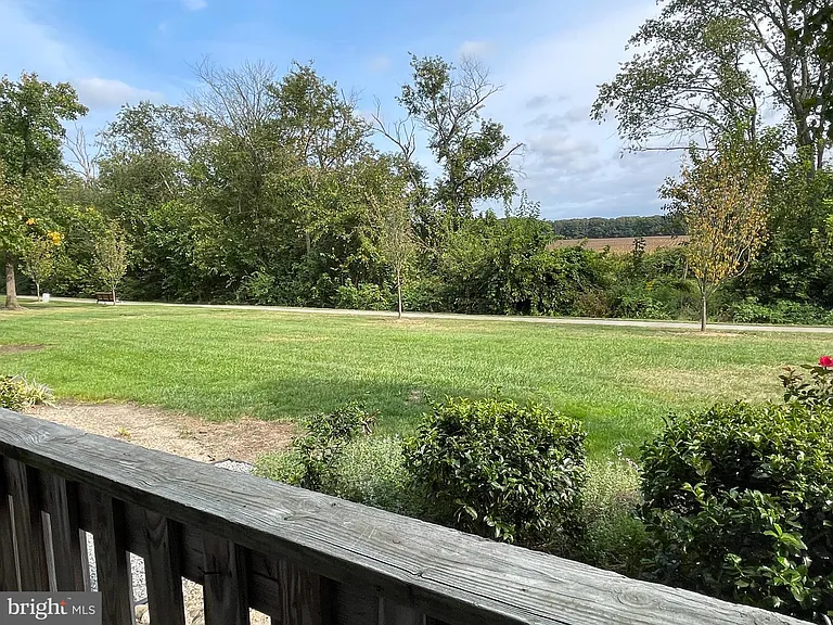 1216 Ravens Crest Dr — Photo 14