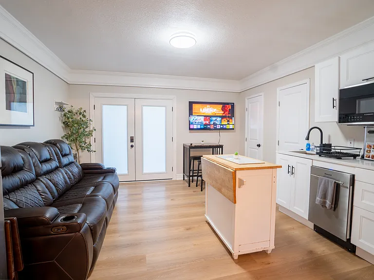 516 Briarcroft Dr — Photo 3