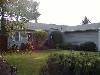 538 Edwards Dr photo 1