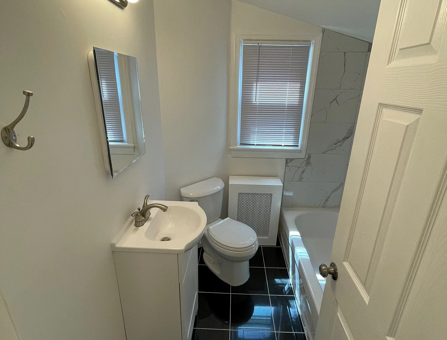 1 bed, $2,000 — Photo 2
