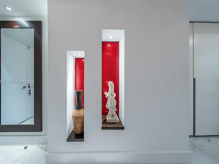 9401 Collins Ave #403 — Photo 18