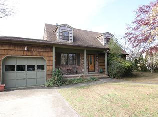 1802 Westfield St, Oakhurst, NJ 07755