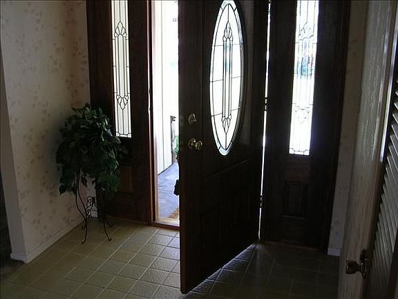2nd image of 1630 Sweetbriar Dr
