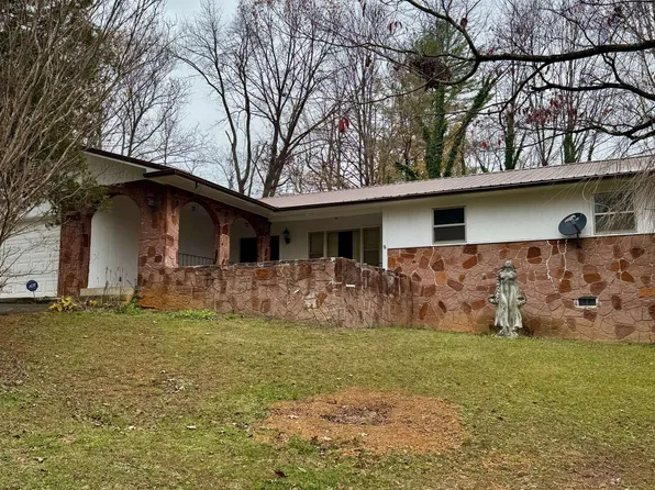 112 Bryclair Private Dr, Johnson City, TN 37601