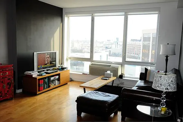 Rented by Sumitomo Real Estate Sales | media 22