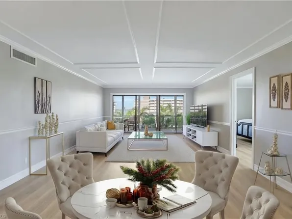 3430 Gulf Shore BLVD N #5J, NAPLES, FL 34103