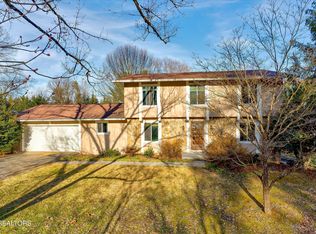 136 Cogdill Rd, Knoxville, TN 37922