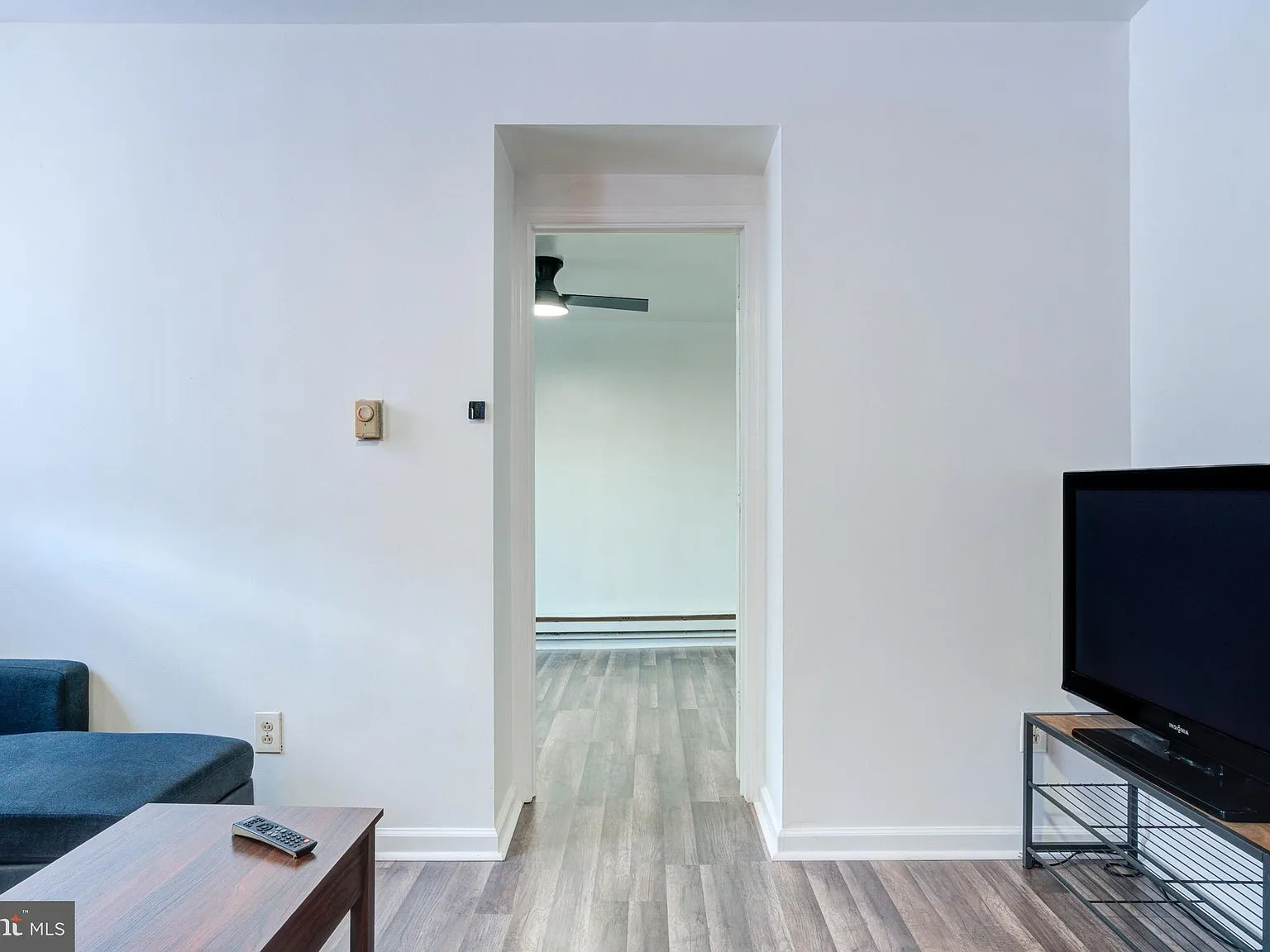 1 bed, 2025 sqft, $1,250 — Photo 4