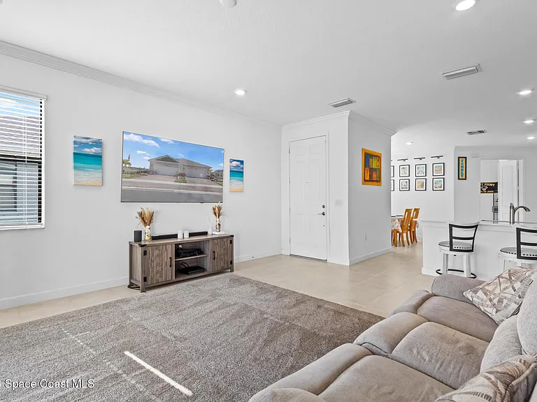 9713 Alister Dr — Photo 7