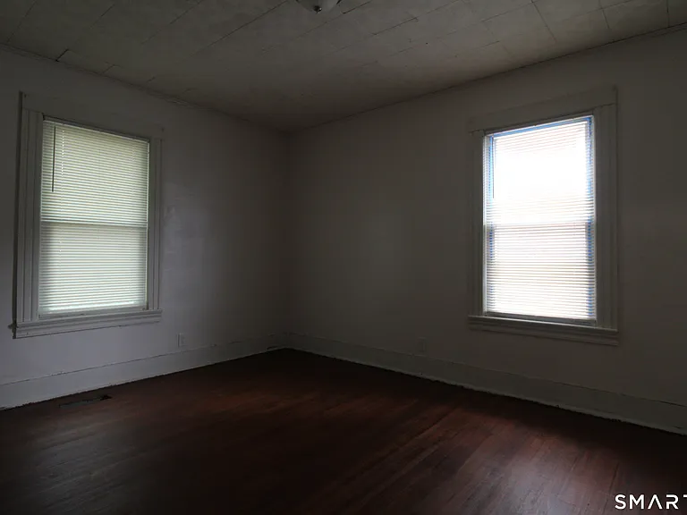 92 Stewart St #1 — Photo 5