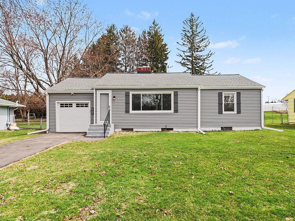 1st image of 2305 Maple Dr