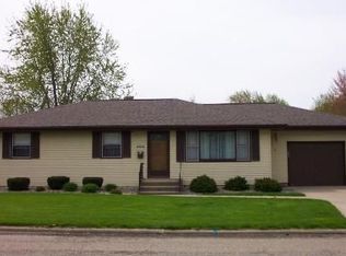 1017 W 3rd St, Spring Valley, IL 61362