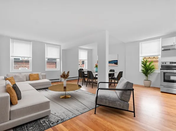 138 Prince St APT 10, Boston, MA 02113