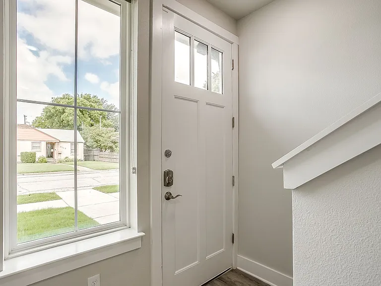 2716 Forest Park Blvd — Photo 11