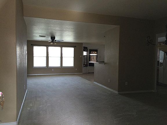 4th image of 8008 Silver Oak Dr #0