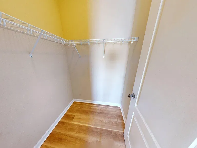 15707 Lexington Park Blvd — Photo 21
