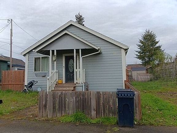 2nd image of 460 E 7th St