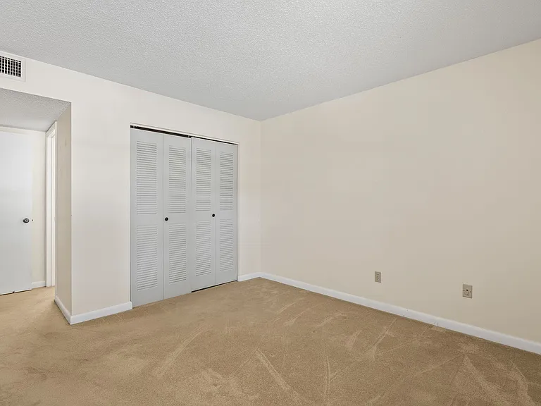 54 Veronese Ct — Photo 21