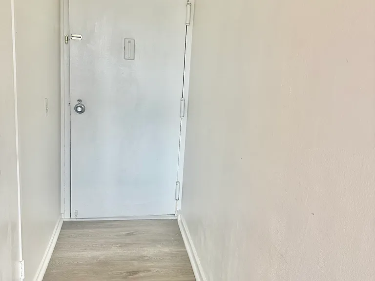 5911 Edsall Rd #Penthouse 10 — Photo 3