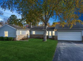 6980 N Longview Ave, Glendale, WI 53209