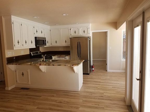 Dining Area into the Kitchen