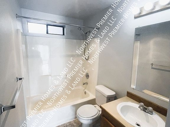 5th image of 114 NW 3rd Pl #E